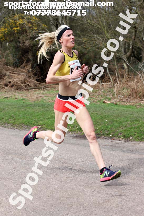 Senior womens 6 Stage Relay, ERRA 12 and 6 Stage Relays, Sutton Coldfield. Photo: David T. Hewitson/Sports for All Pics